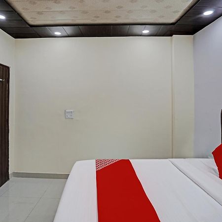 Oyo Flagship Evergreen Tower Hotel 加济阿巴德 外观 照片