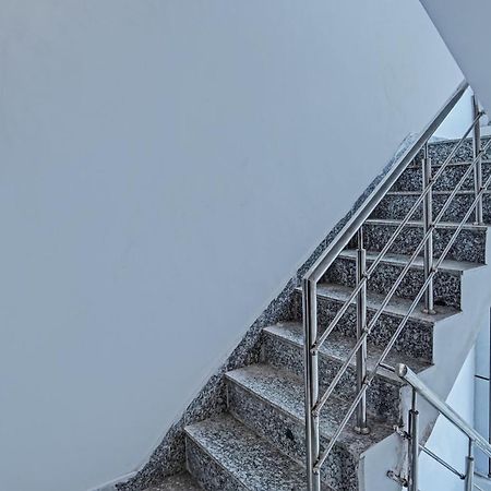 Oyo Flagship Evergreen Tower Hotel 加济阿巴德 外观 照片